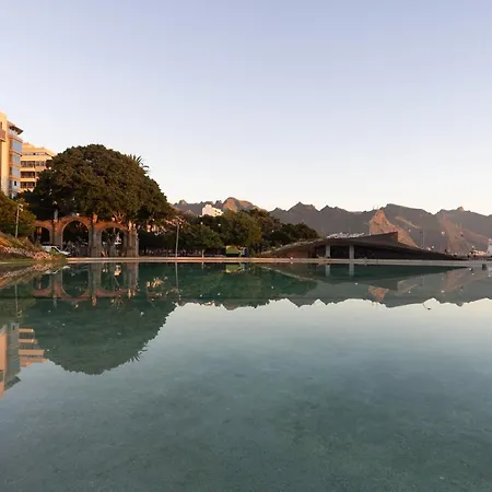 Home2book Design Black & White Cruz *