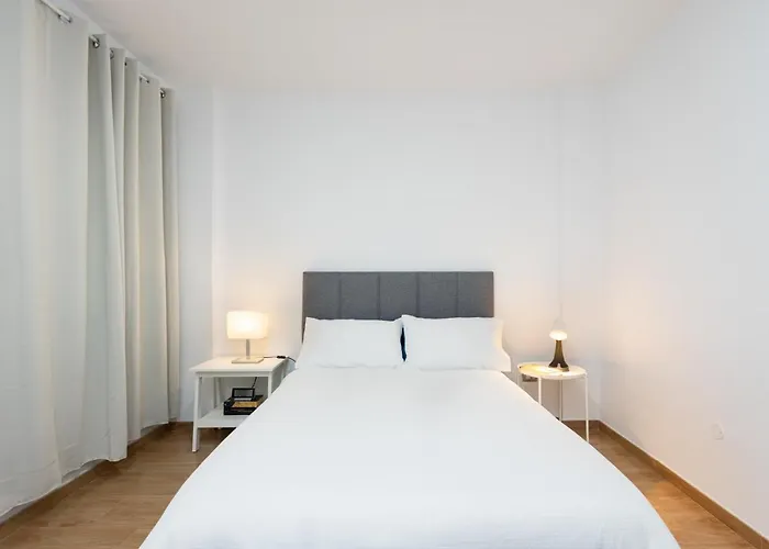 Home2book Design Black & White Cruz Santa Cruz de Tenerife