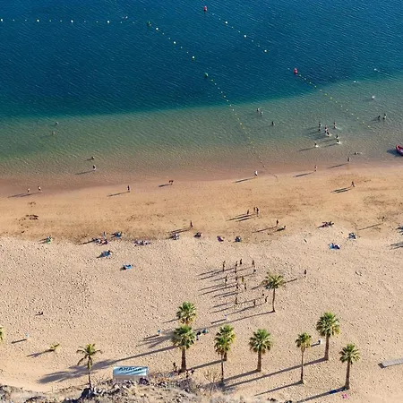 Home2book Design Black & White Cruz * Санта-Крус-де-Тенерифе